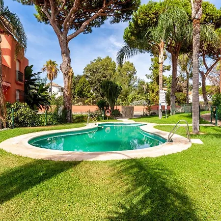 Alvarito Playa Apartment Marbella